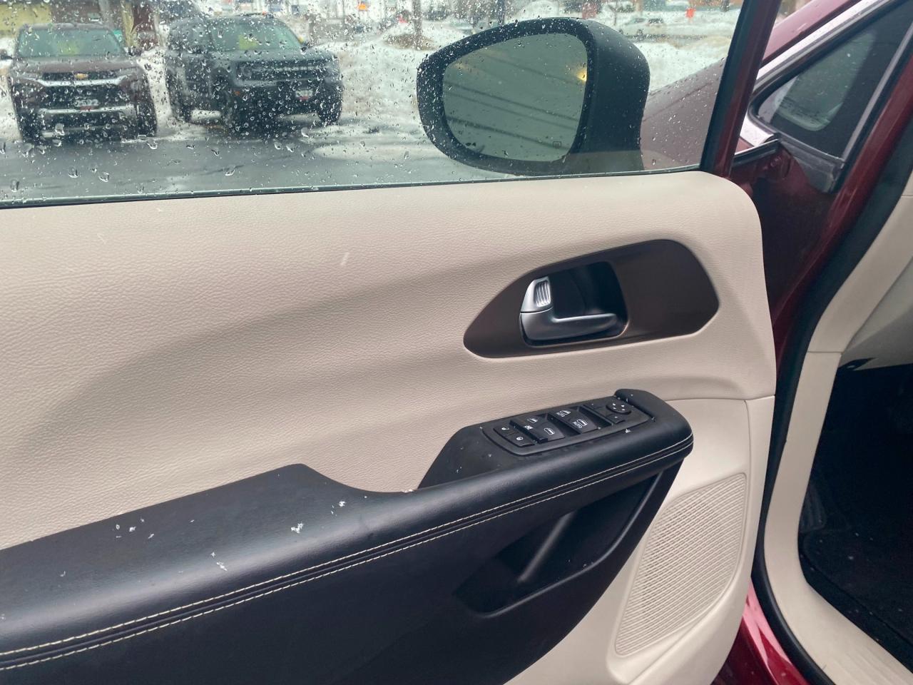 2022 Chrysler Grand Caravan SXT Front-Wheel Drive Passenger Van Photo