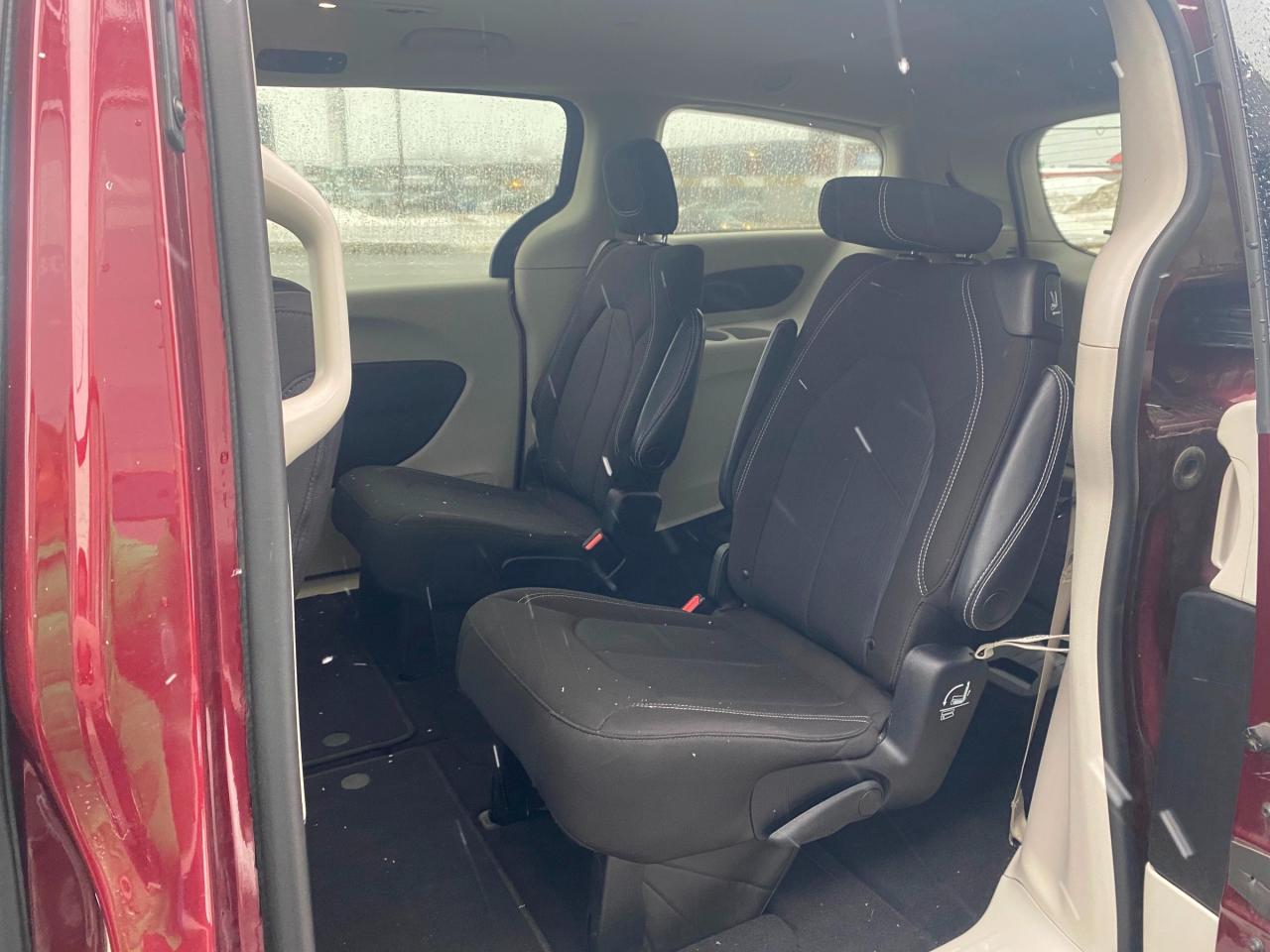 2022 Chrysler Grand Caravan SXT Front-Wheel Drive Passenger Van Photo