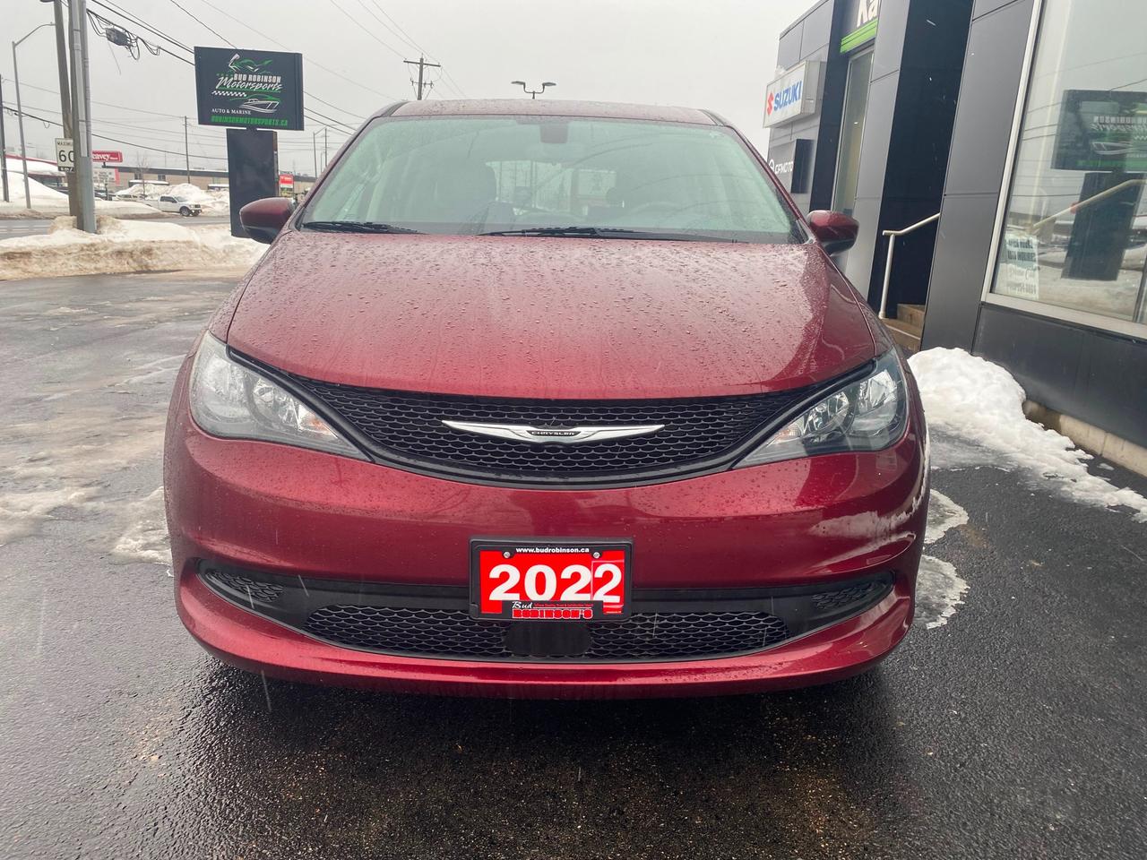2022 Chrysler Grand Caravan SXT Front-Wheel Drive Passenger Van Photo3