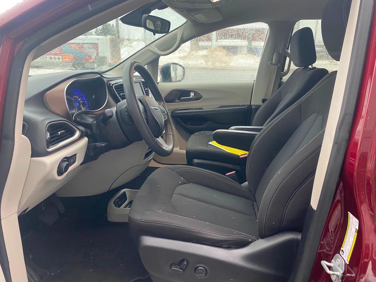 2022 Chrysler Grand Caravan SXT Front-Wheel Drive Passenger Van Photo