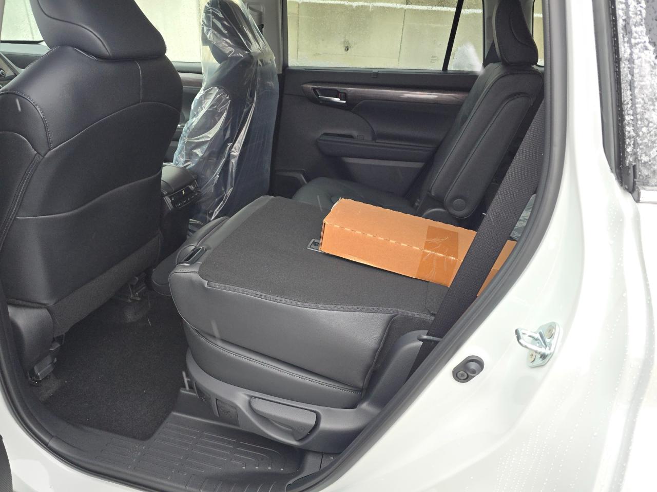 2026 Toyota Highlander Limited 4dr All-Wheel Drive Photo