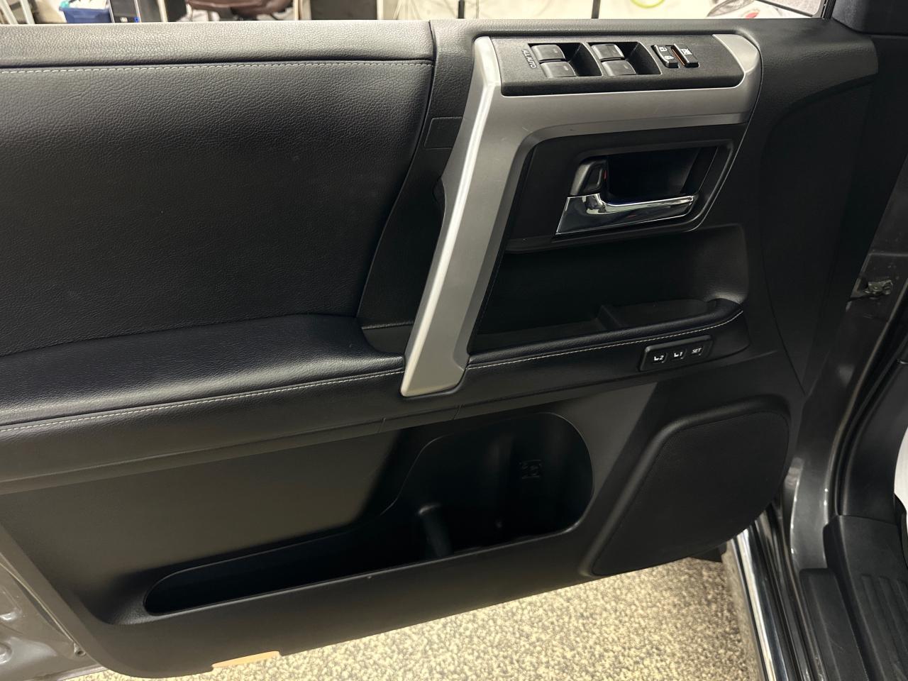 2022 Toyota 4Runner Base 4dr 4x4 Photo