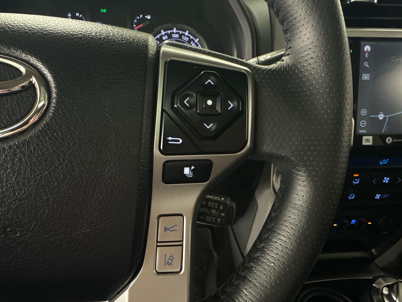 2022 Toyota 4Runner Base 4dr 4x4 Photo