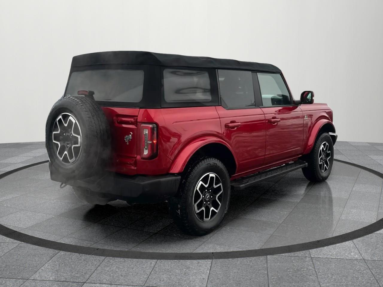 2021 Ford Bronco Outer Banks 4dr 4x4 Photo