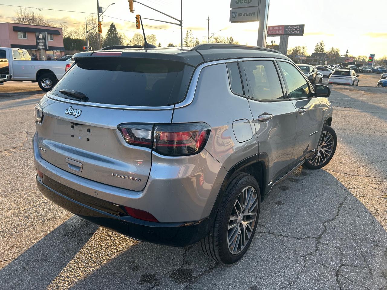 2023 Jeep Compass Limited 4dr 4x4 Photo