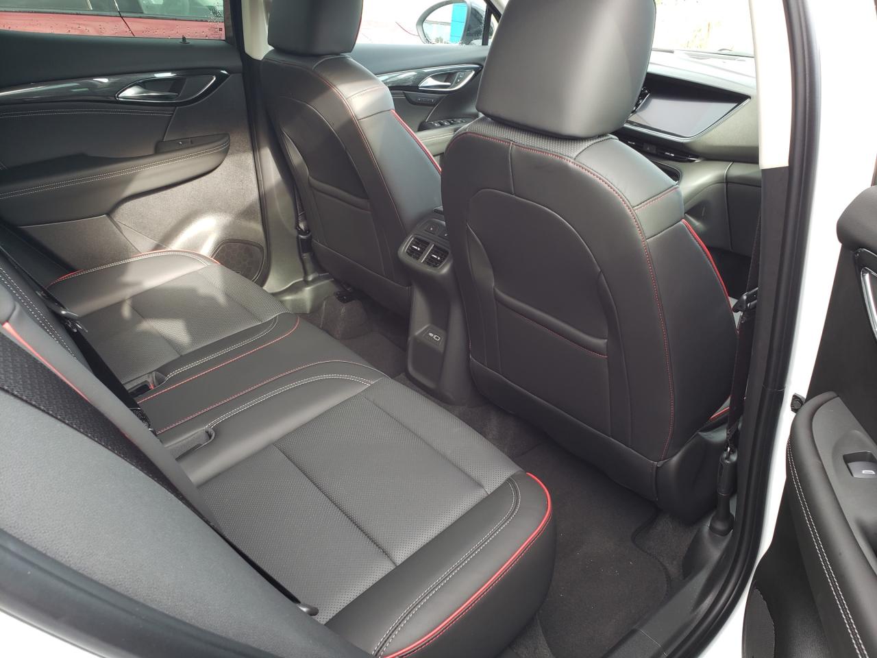 2023 Buick Envision Essence All-Wheel Drive Photo