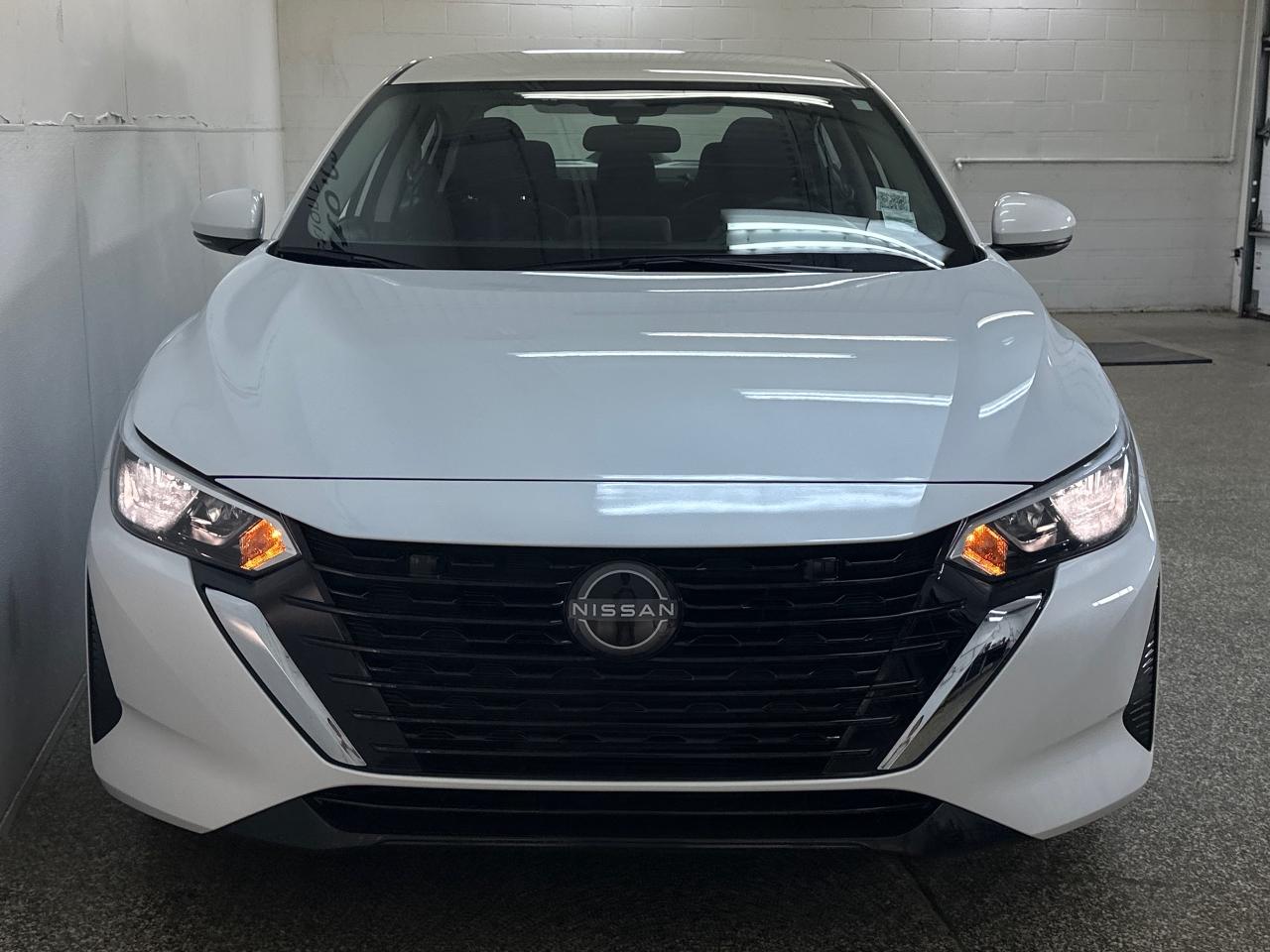 2024 Nissan Sentra SV 4DR SEDAN Photo2