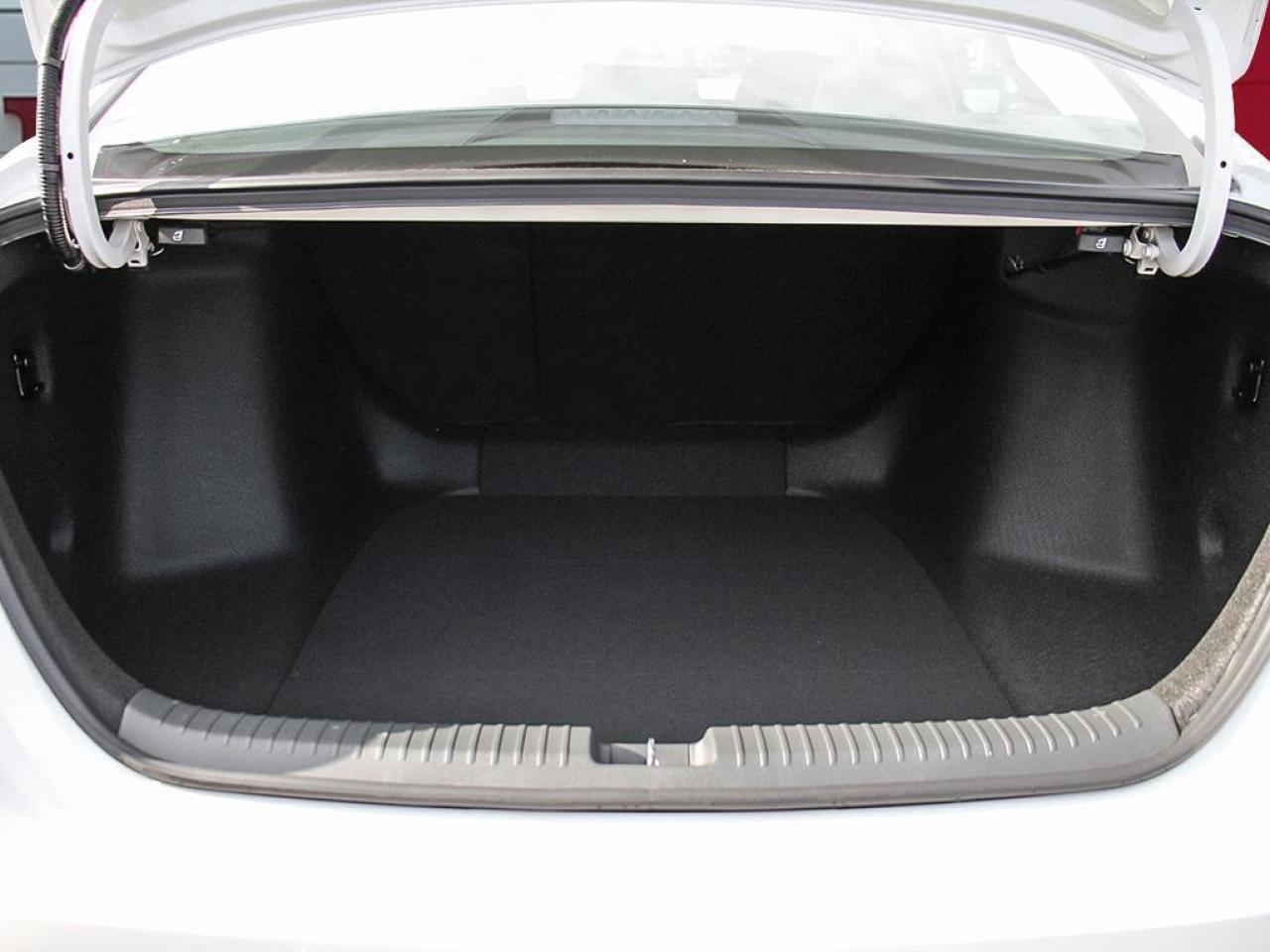 2024 Honda Accord EX 4DR SEDAN Photo