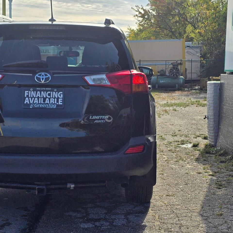 2015 Toyota RAV4 AWD 4dr Limited Photo