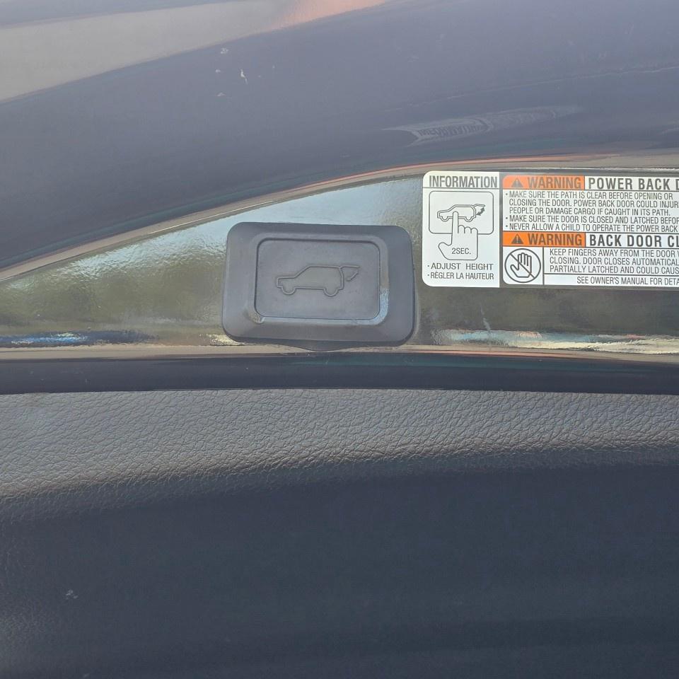 2015 Toyota RAV4 AWD 4dr Limited Photo