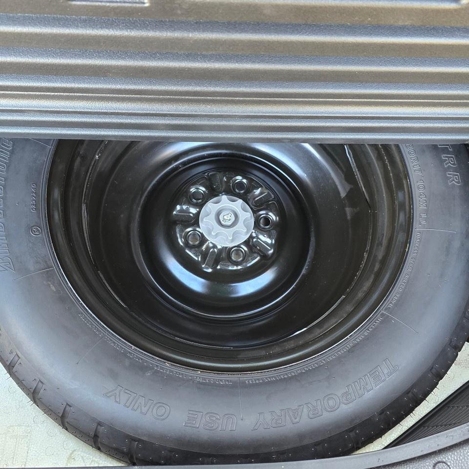 2015 Toyota RAV4 AWD 4dr Limited Photo