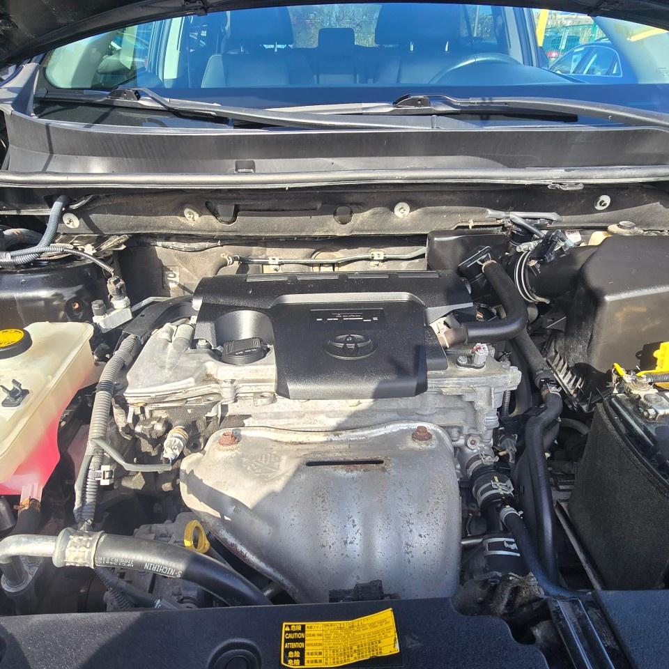 2015 Toyota RAV4 AWD 4dr Limited Photo