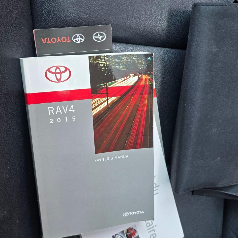 2015 Toyota RAV4 AWD 4dr Limited Photo