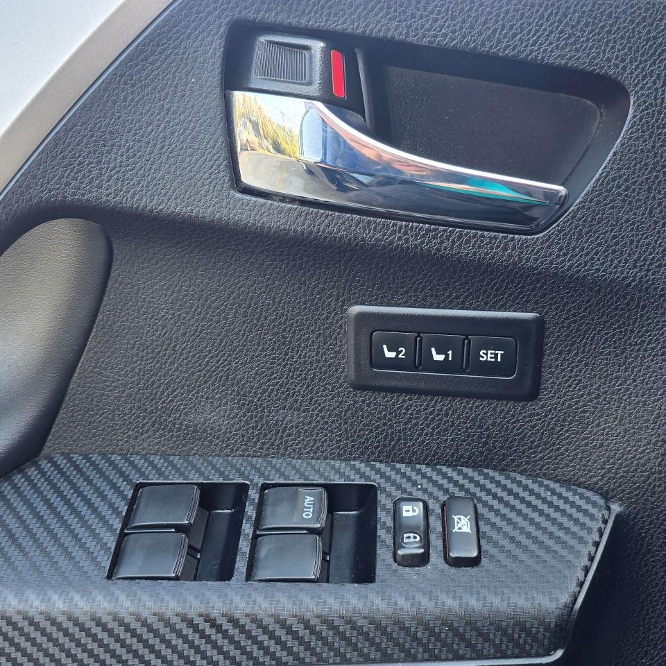 2015 Toyota RAV4 AWD 4dr Limited Photo