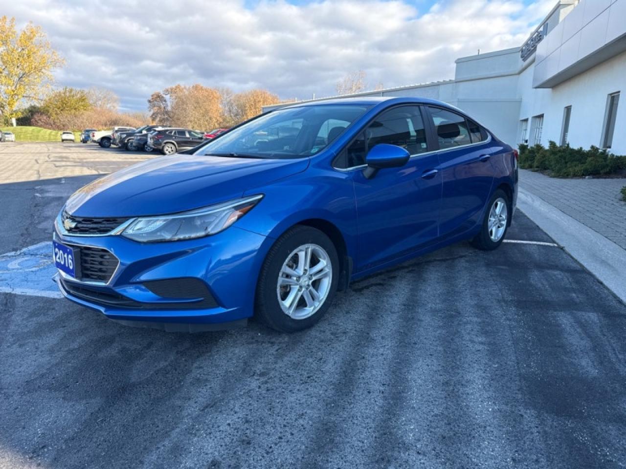 2016 Chevrolet Cruze LT Photo