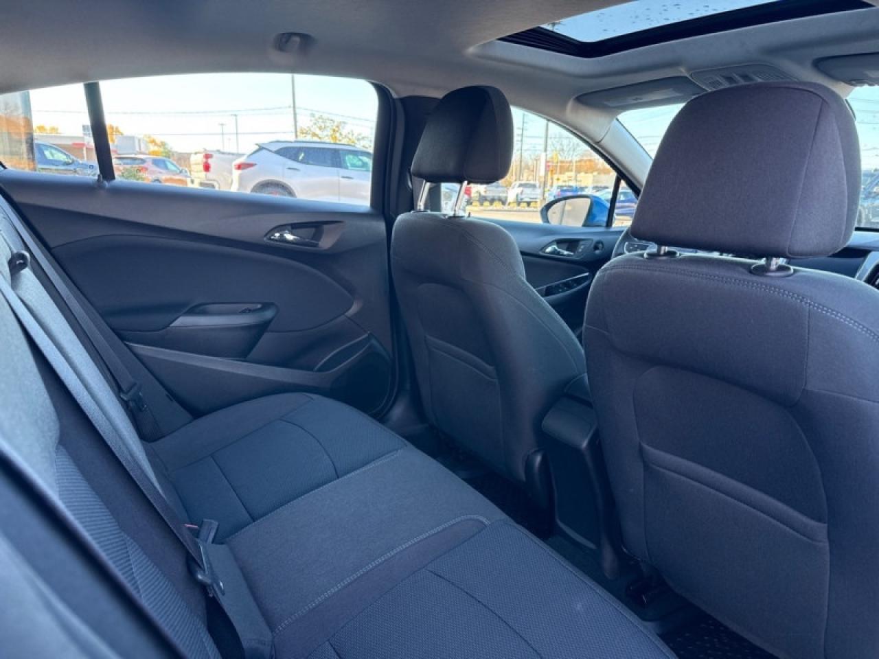 2016 Chevrolet Cruze LT Photo