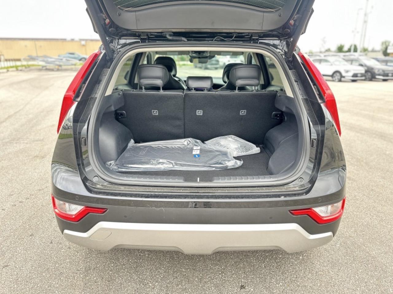 2025 Kia Niro Plug-In Hybrid EX Premium Photo