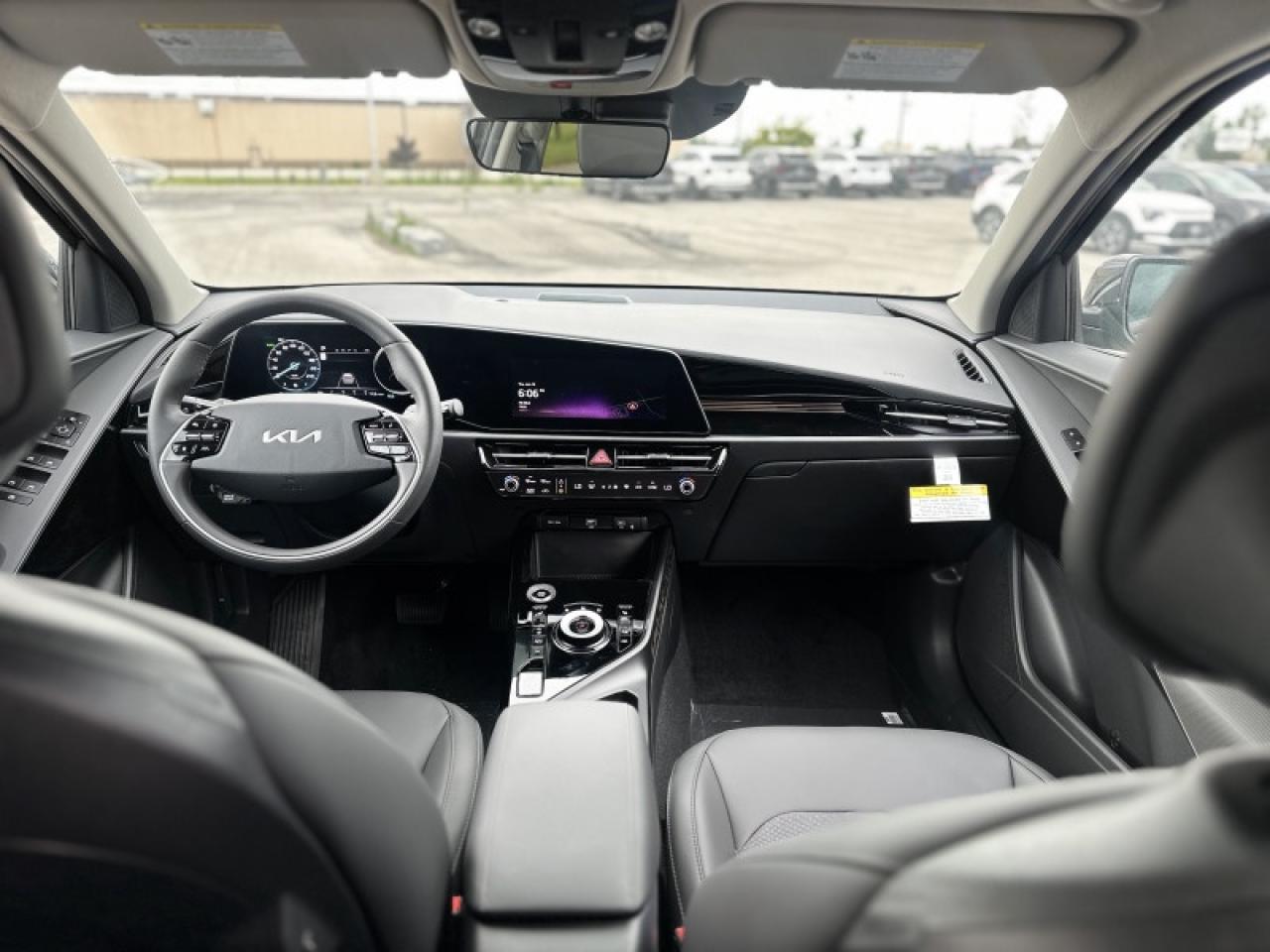 2025 Kia Niro Plug-In Hybrid EX Premium Photo