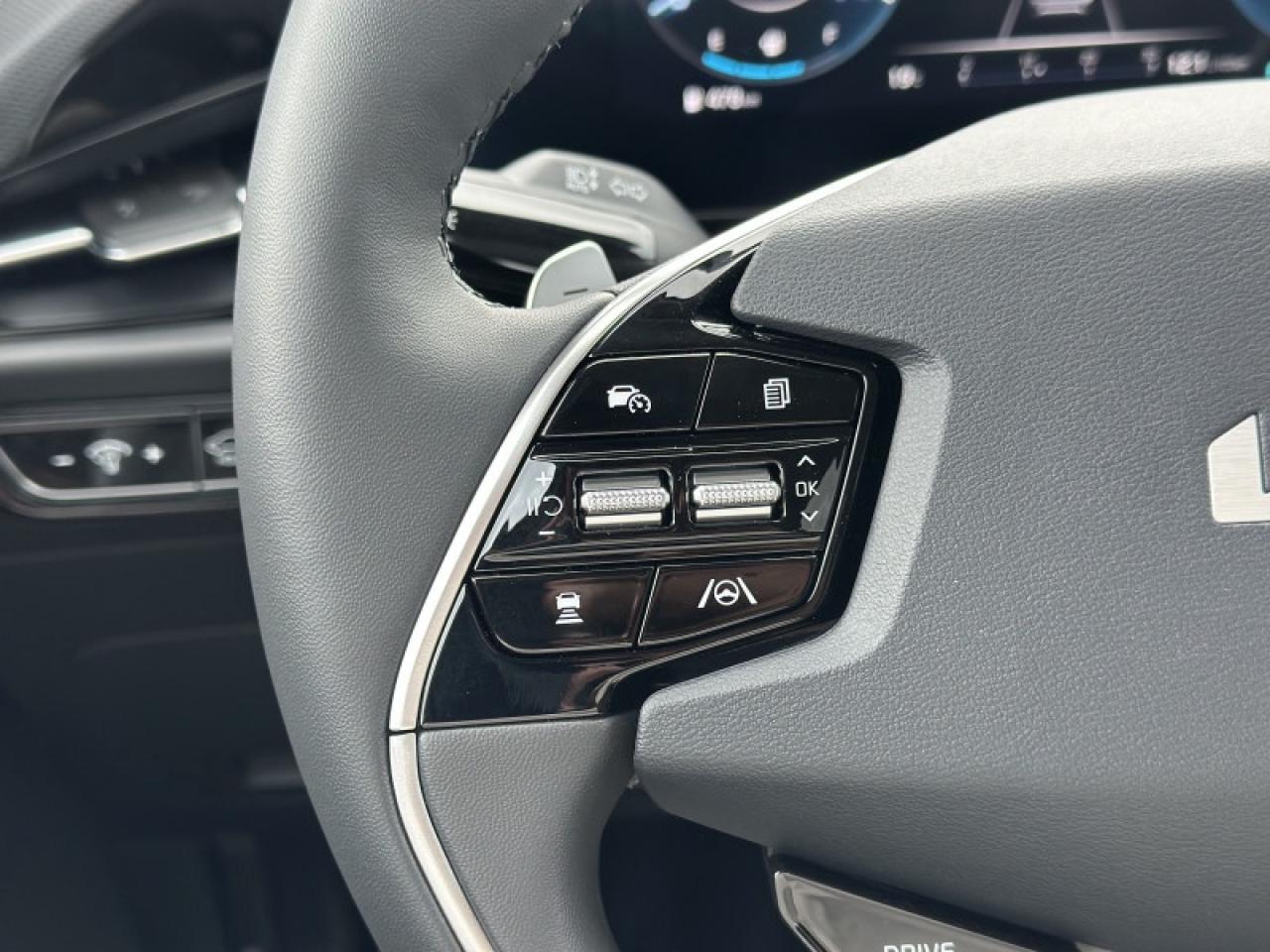 2025 Kia Niro Plug-In Hybrid EX Premium Photo