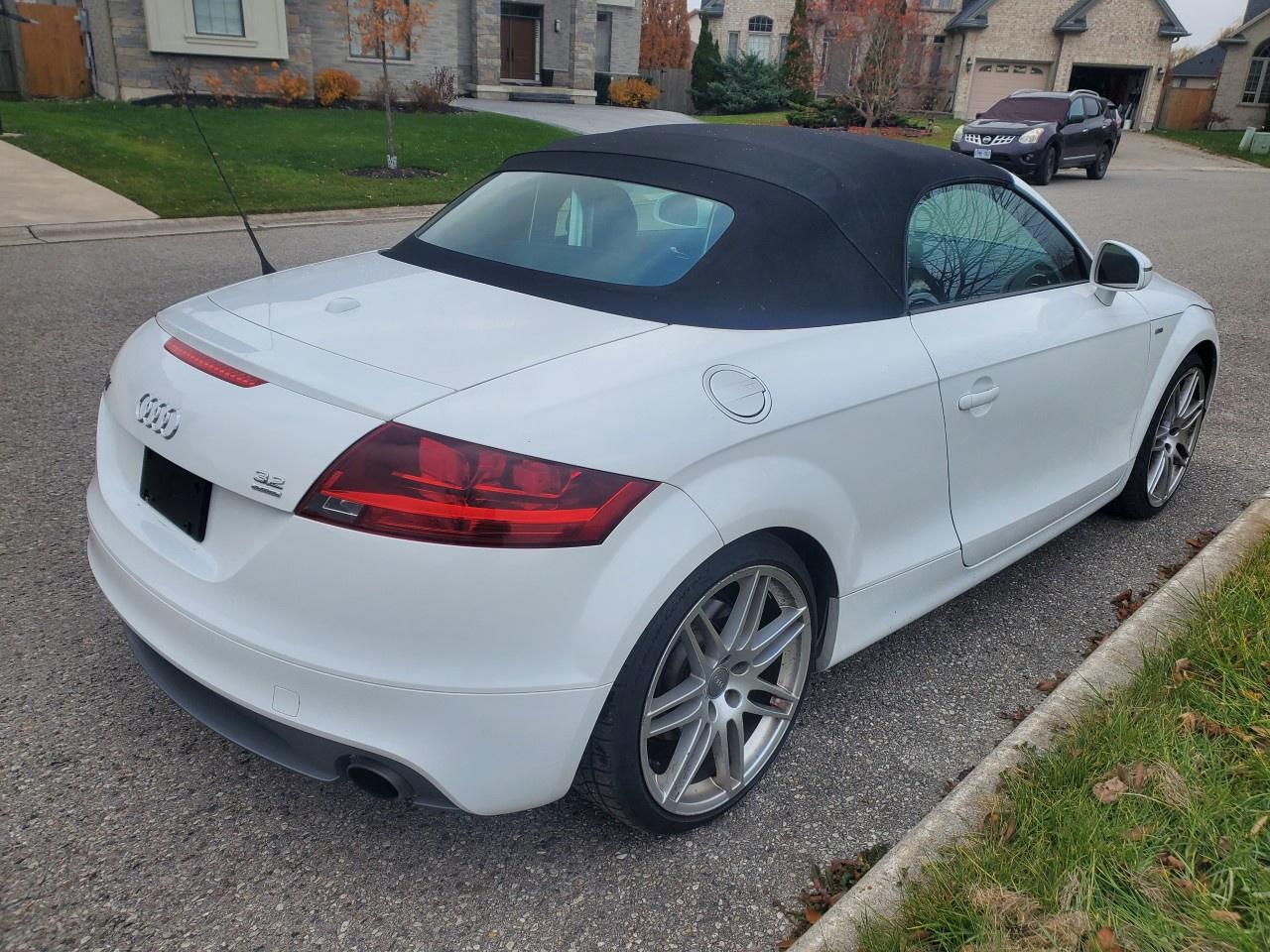 2008 Audi TT 2dr Roadster Man 3.2L quattro Photo