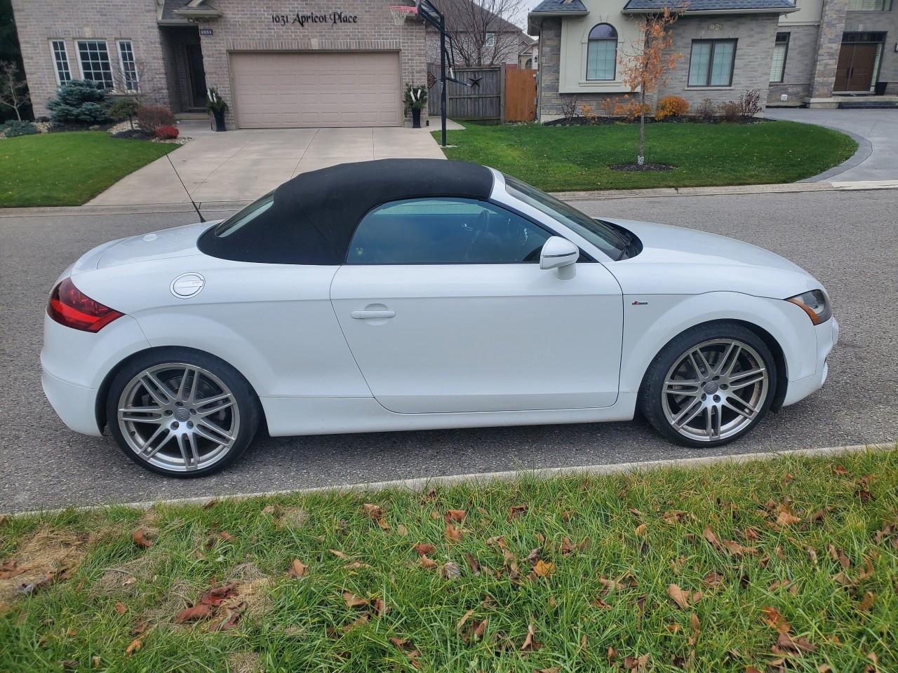 2008 Audi TT 2dr Roadster Man 3.2L quattro Photo