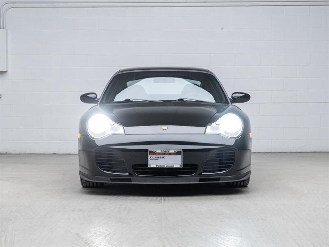 2001 Porsche 911  Photo