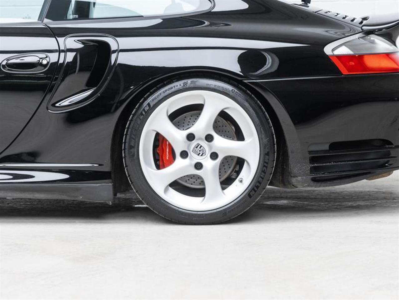 2001 Porsche 911  Photo