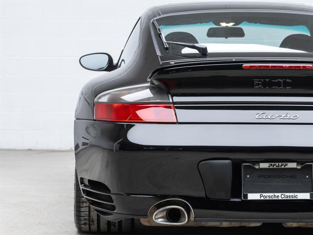 2001 Porsche 911  Photo