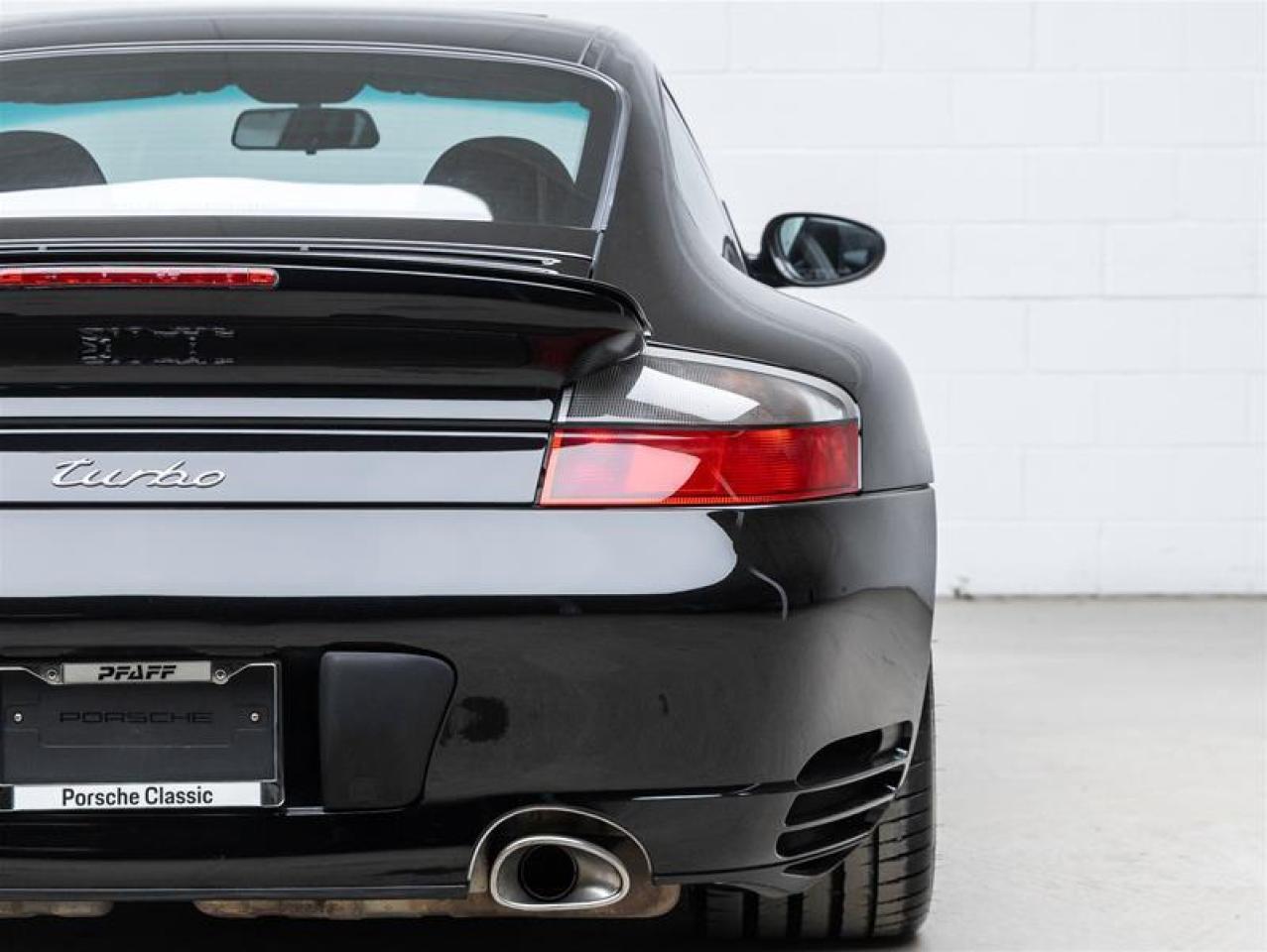 2001 Porsche 911  Photo