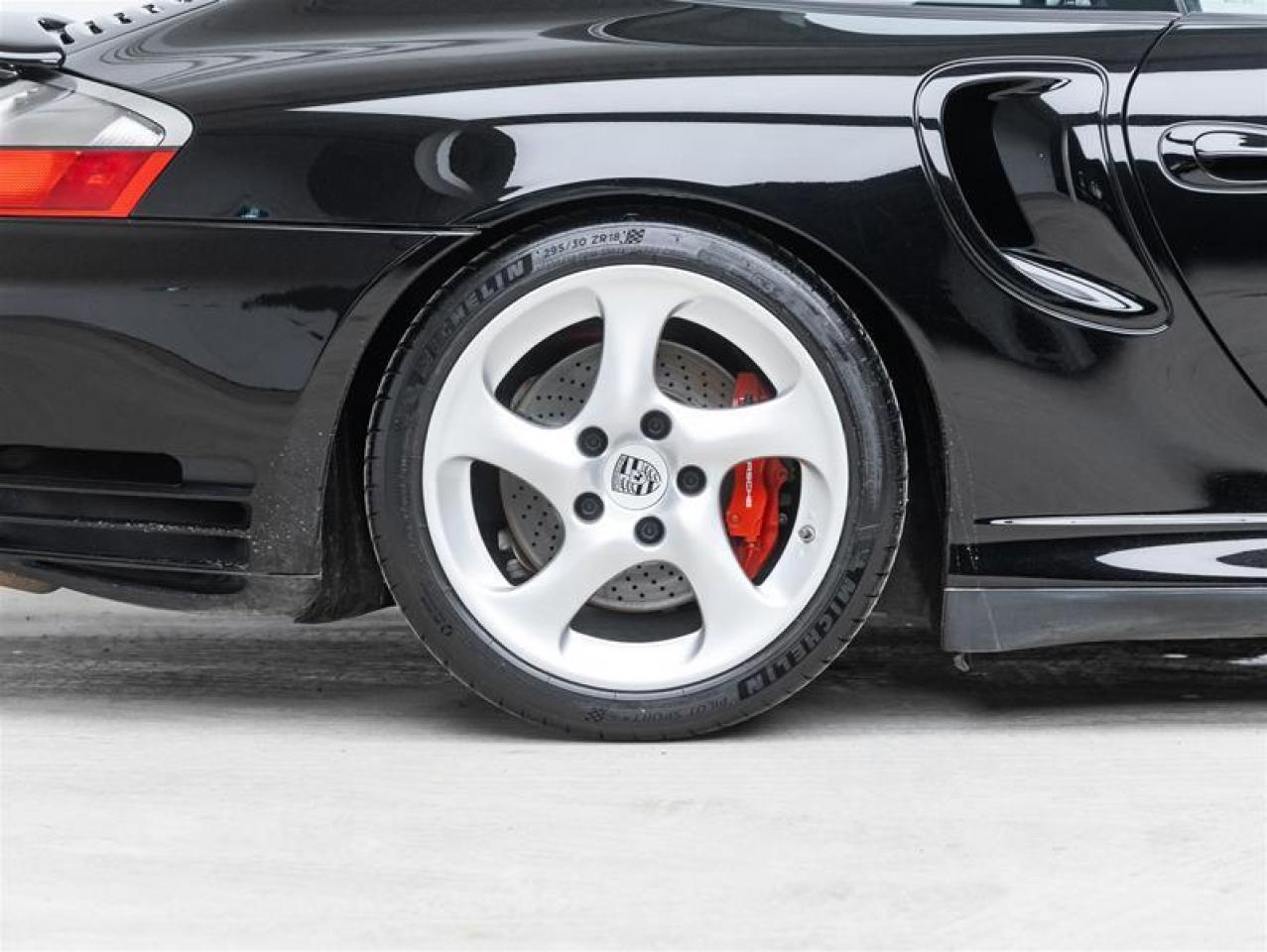 2001 Porsche 911  Photo