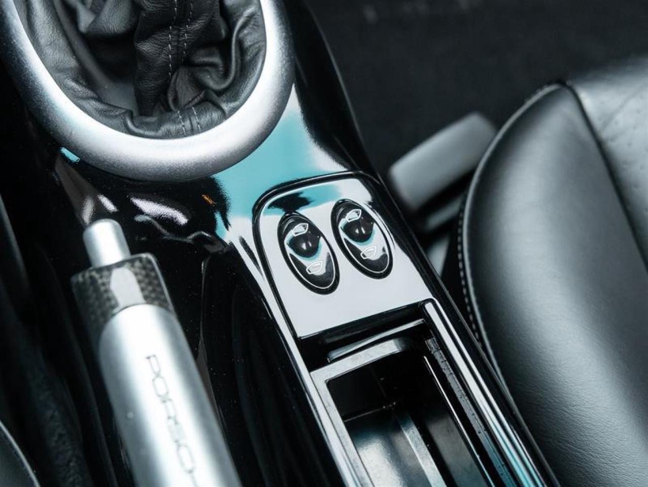 2001 Porsche 911  Photo