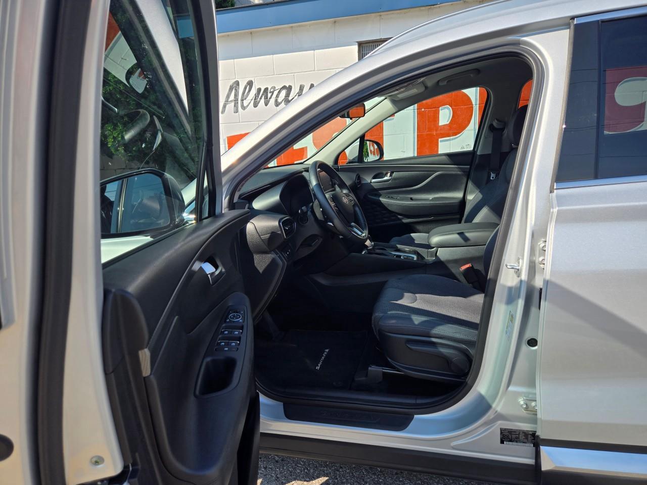 2019 Hyundai Santa Fe Essential w/Safety Package (A8) 4dr Front-Wheel Drive Photo