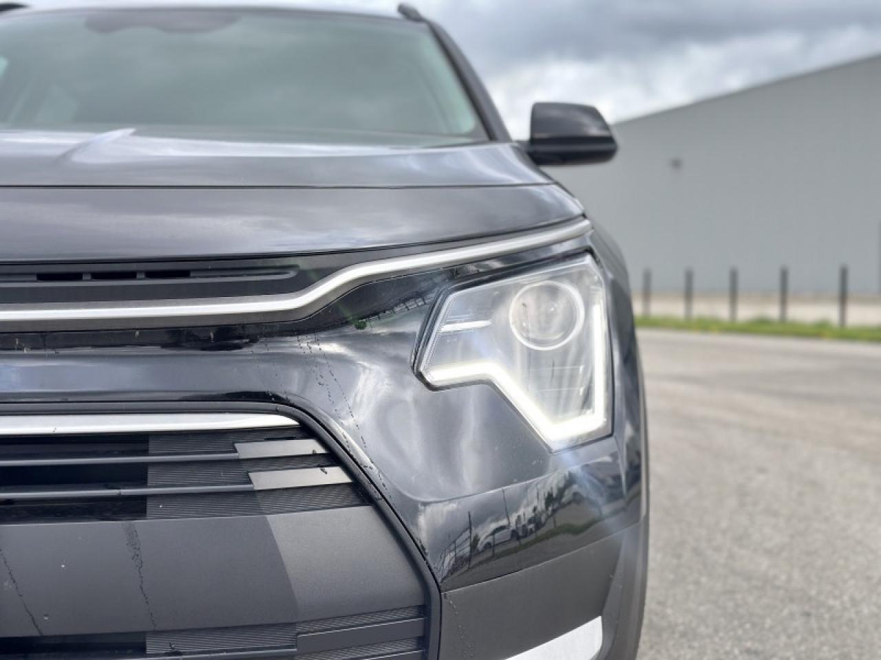 2025 Kia Niro Plug-In Hybrid EX Premium Photo