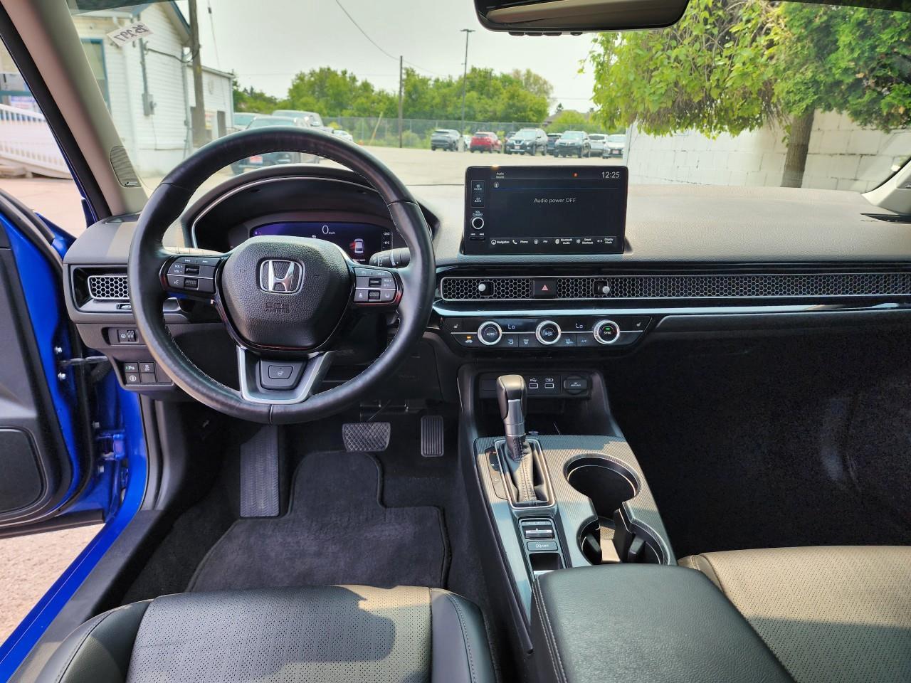 2022 Honda Civic Touring 4dr Sedan Photo