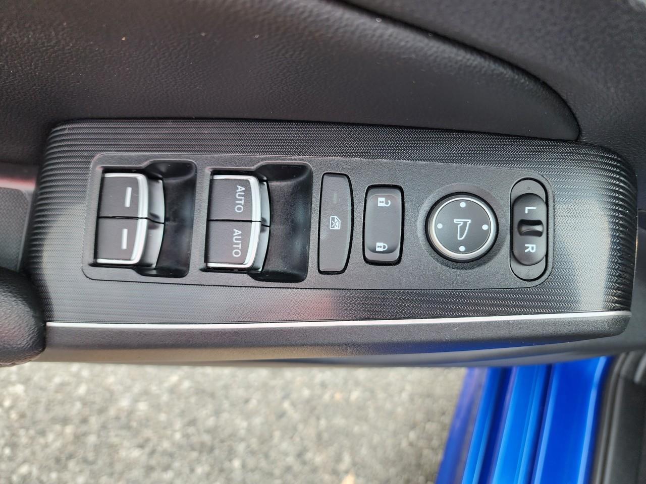 2022 Honda Civic Touring 4dr Sedan Photo