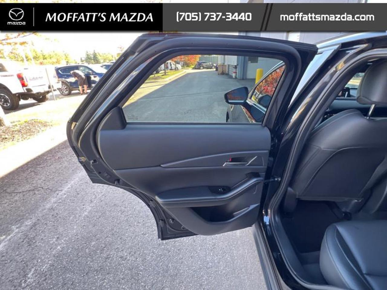 2025 Mazda CX-30 GS Photo