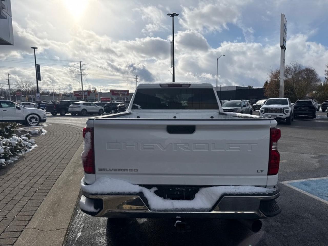 2024 Chevrolet SILVERADO 2500HD LT Photo