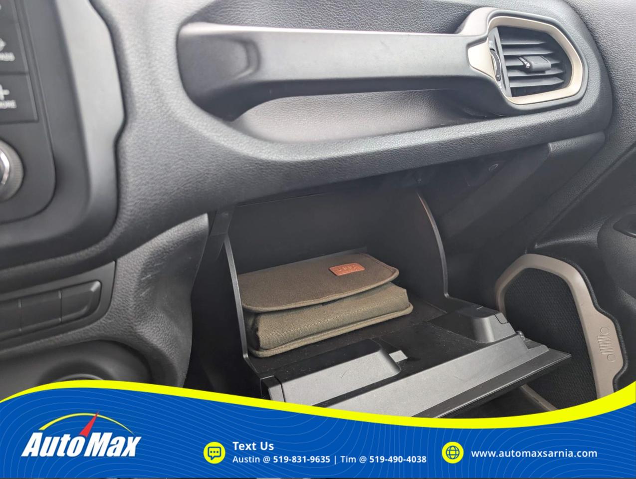 2015 Jeep Renegade Sport 4dr Front-wheel Drive Photo