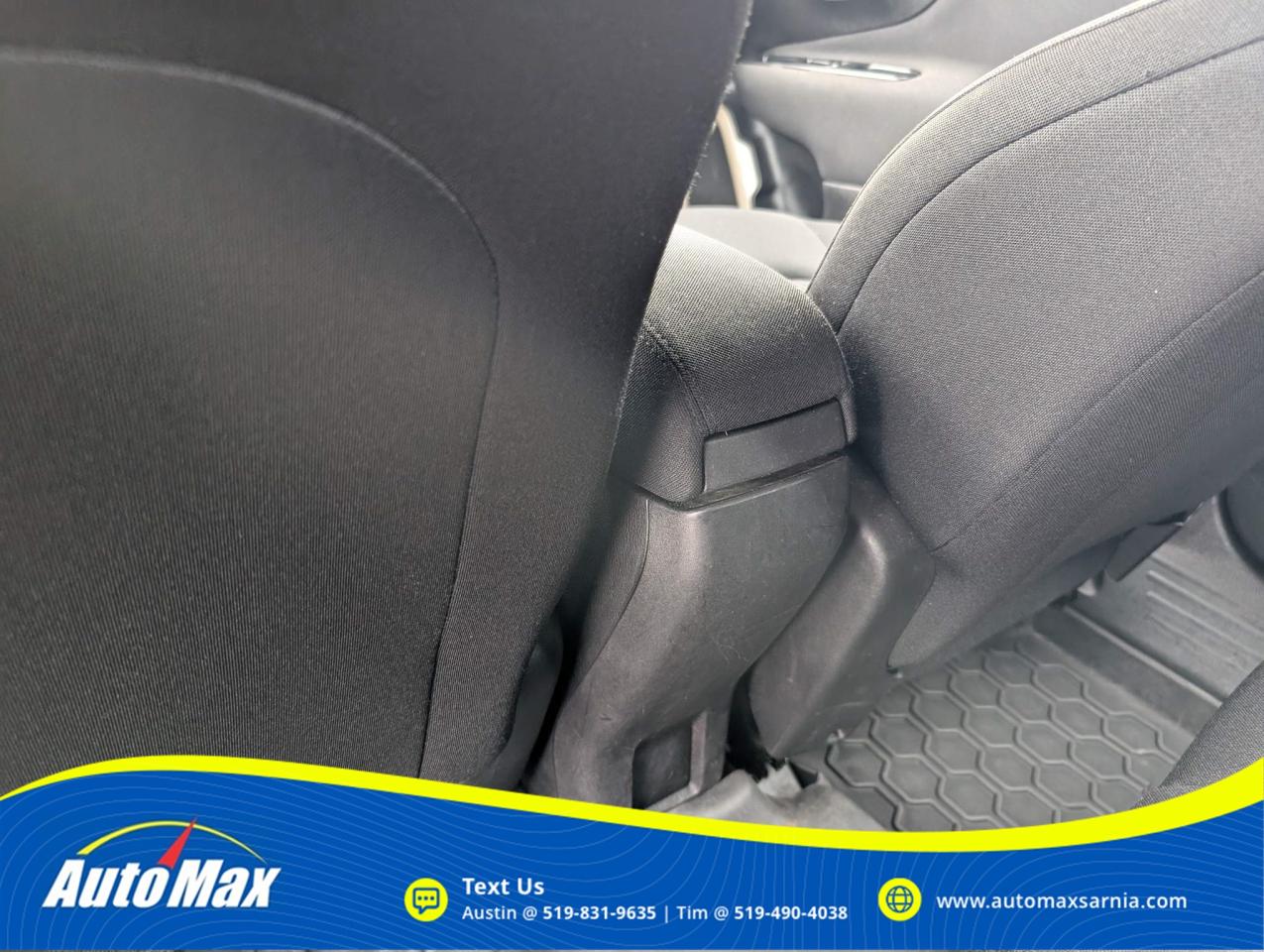 2015 Jeep Renegade Sport 4dr Front-wheel Drive Photo