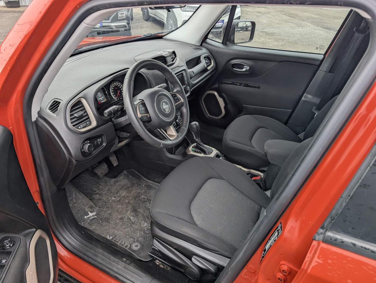 2015 Jeep Renegade Sport 4dr Front-wheel Drive Photo