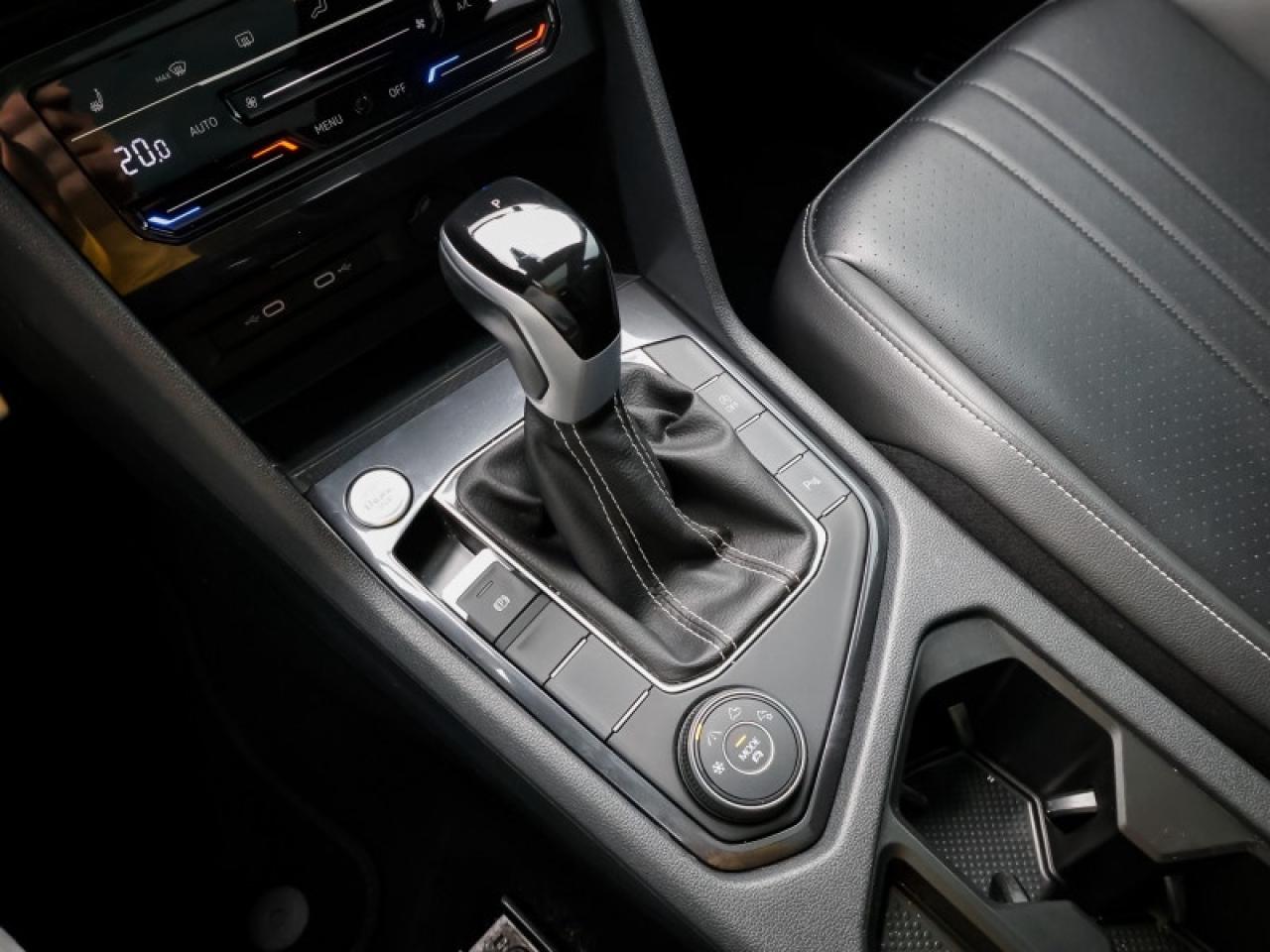 2024 Volkswagen Tiguan Comfortline R-Line Black Edition Photo