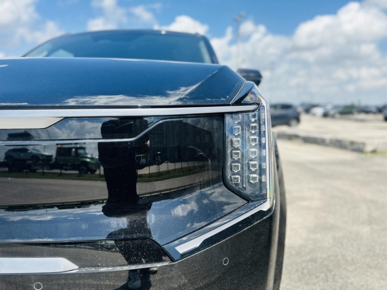 2026 Kia EV9 W/PREMIUM PACKAGE Photo2