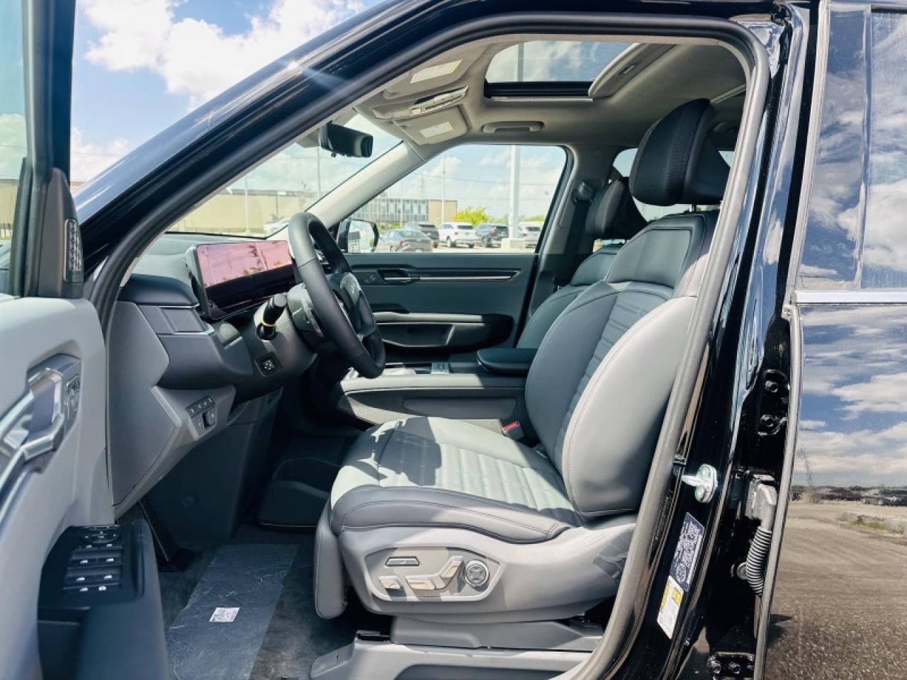 2026 Kia EV9 W/PREMIUM PACKAGE Photo