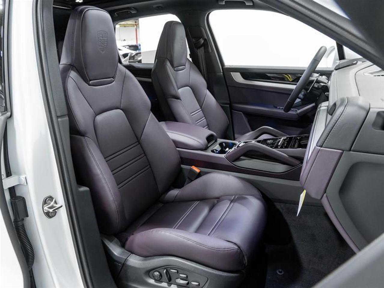 2026 Porsche Cayenne  Photo