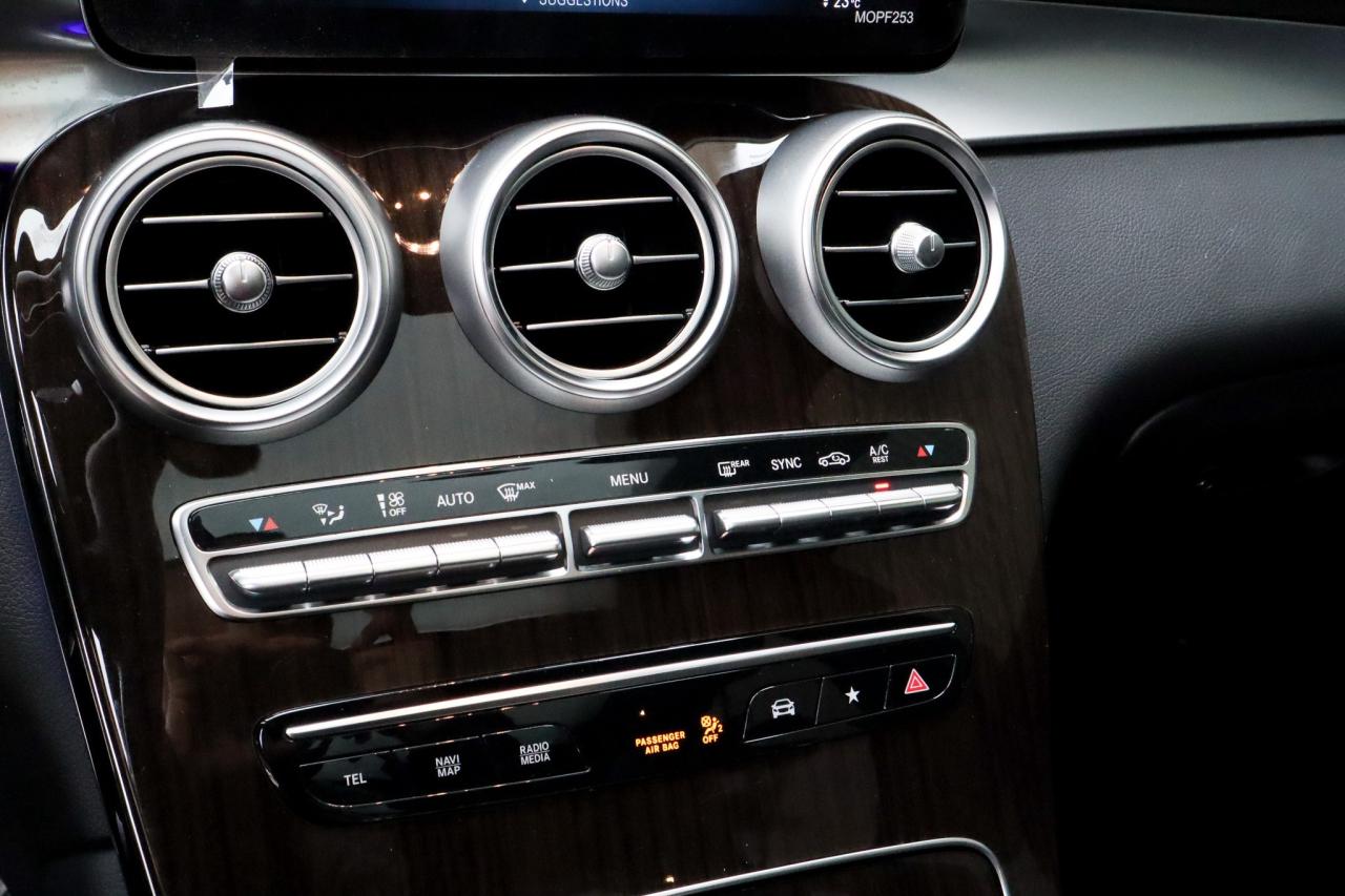 2021 Mercedes-Benz GLC  Photo