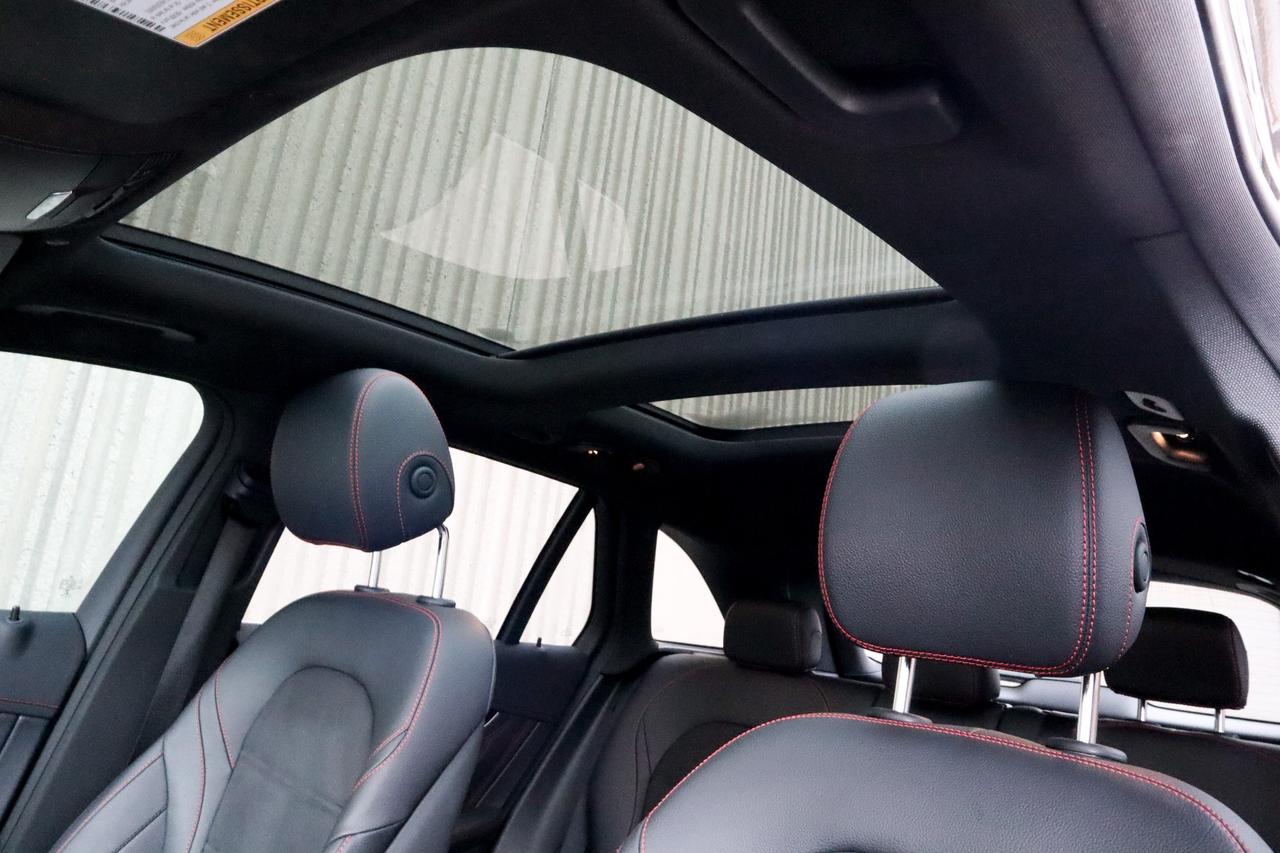 2021 Mercedes-Benz GLC  Photo