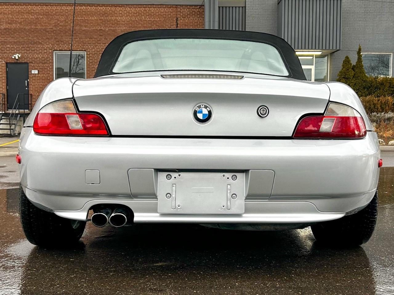 2002 BMW Z3 Series Z3 2dr Roadster 3.0i Photo