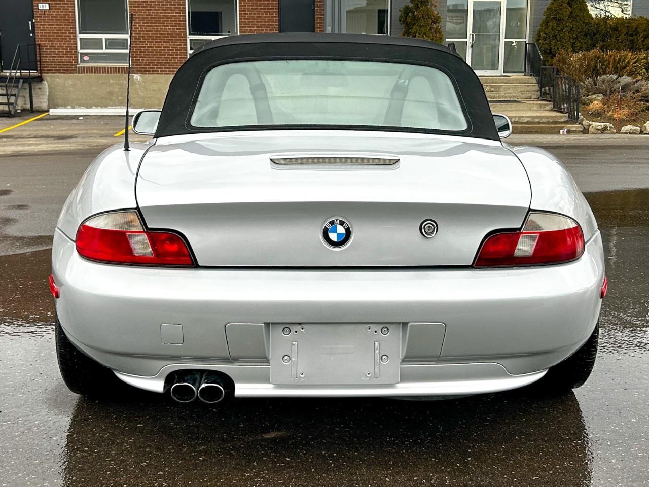 2002 BMW Z3 Series Z3 2dr Roadster 3.0i Photo