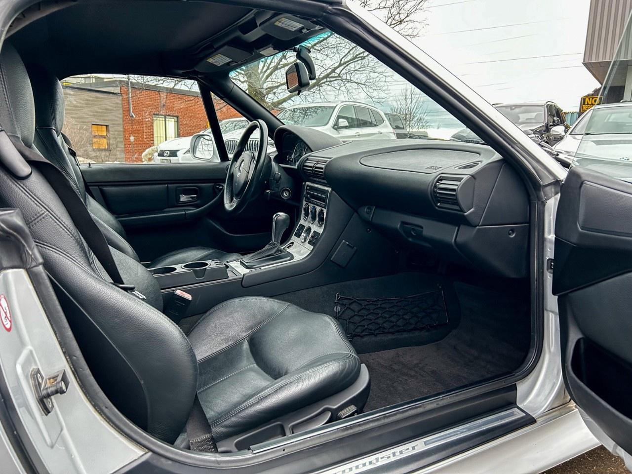 2002 BMW Z3 Series Z3 2dr Roadster 3.0i Photo