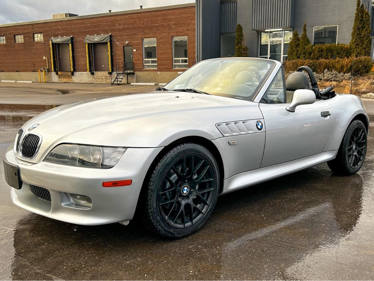 2002 BMW Z3 Series Z3 2dr Roadster 3.0i Photo